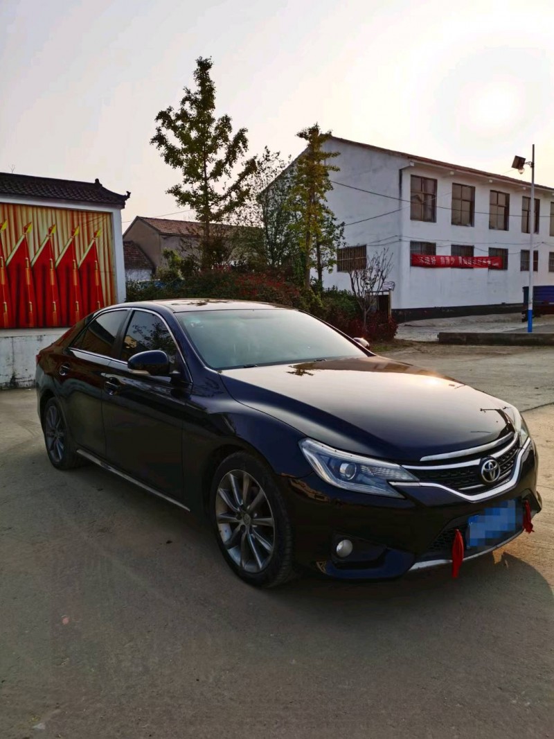 徐州14年丰田锐志3