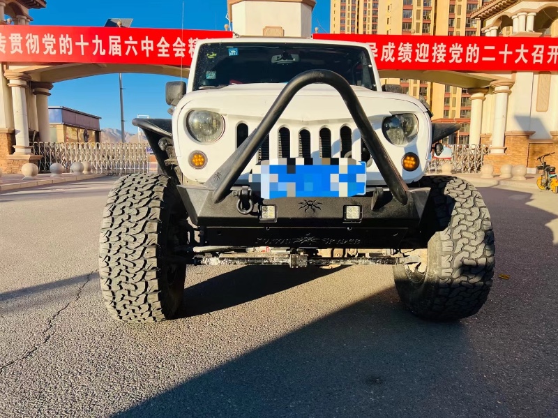 包頭16年Jeep牧馬人9