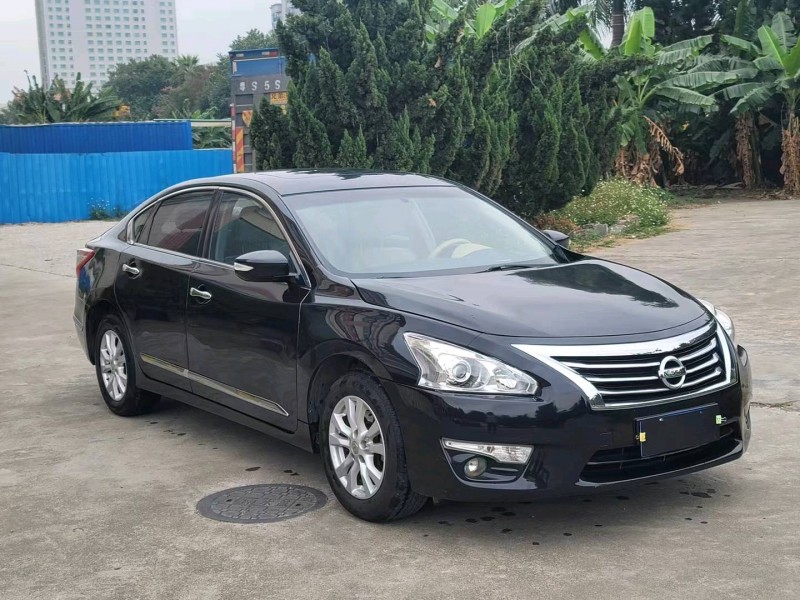東莞15年日產天籟3