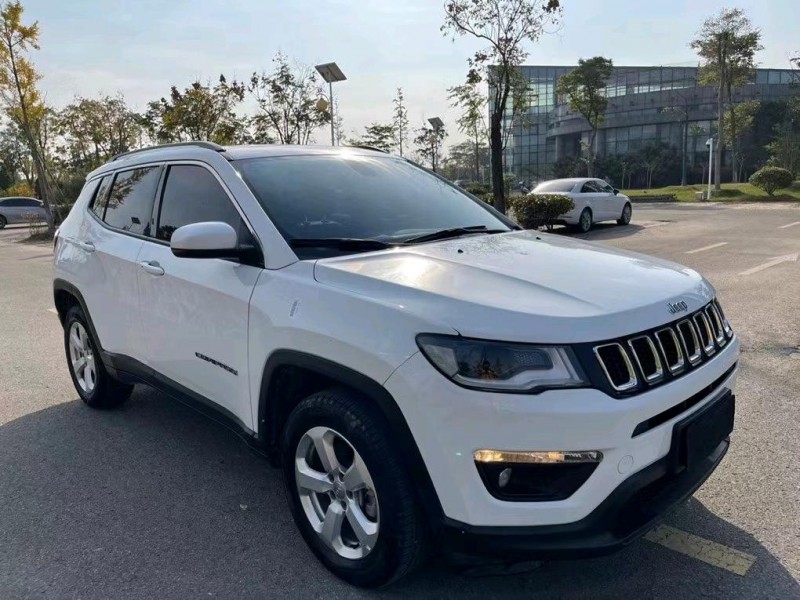鹽城20年Jeep指南者2