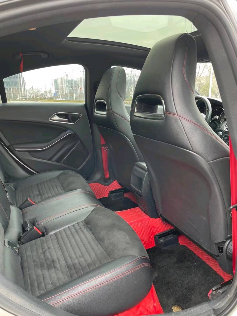 徐州16年奔驰CLA5