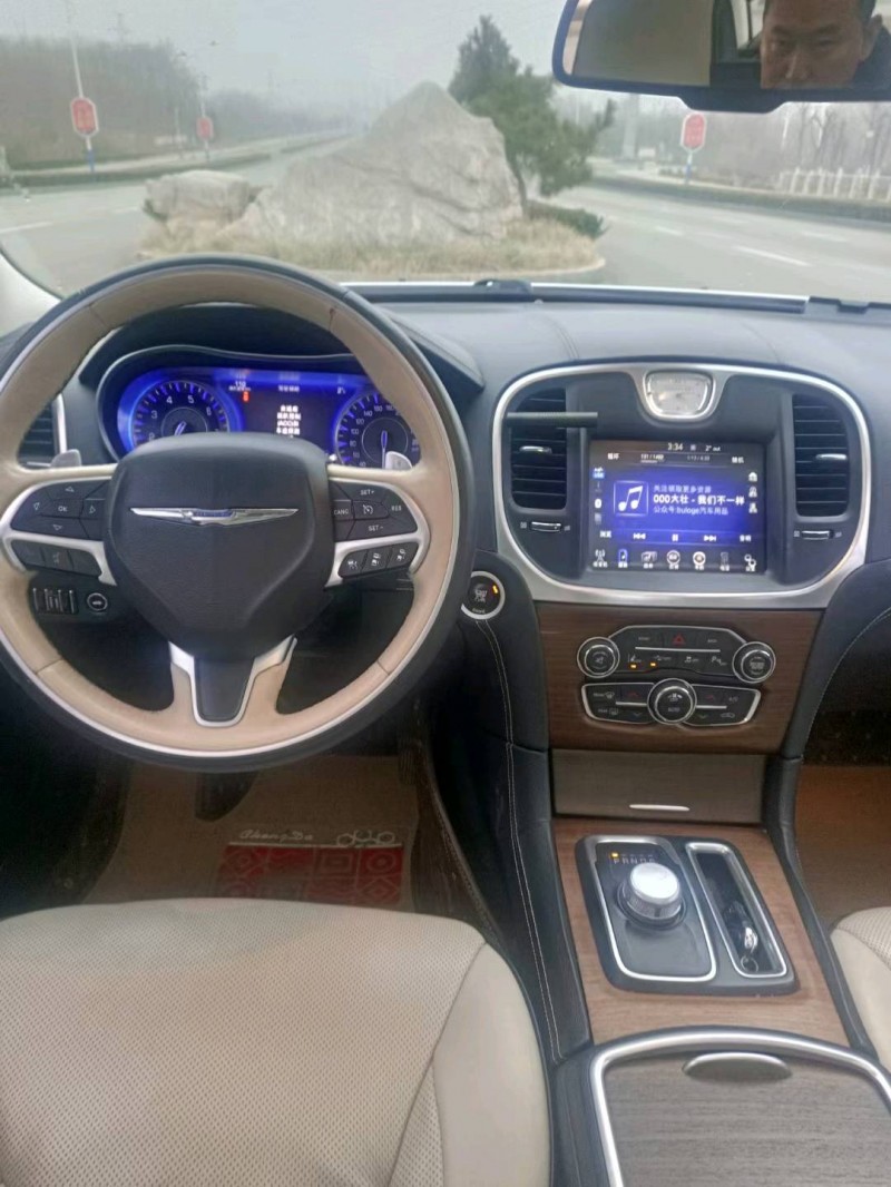 濰坊16年克萊斯勒300C5