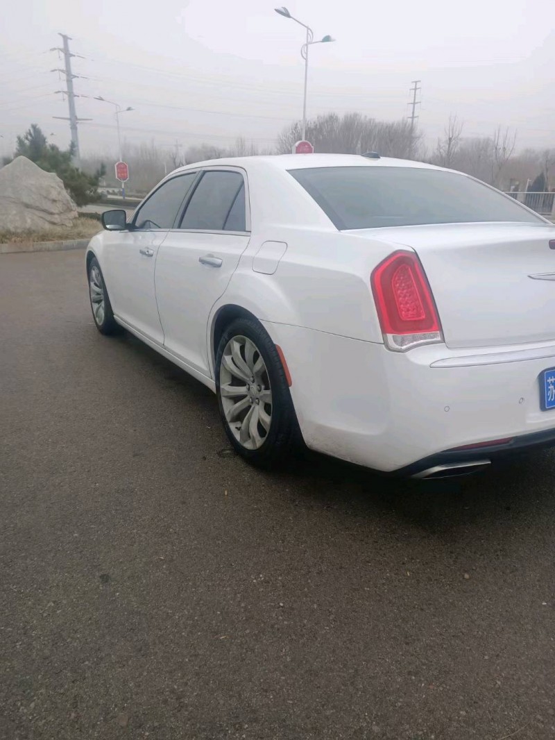 濰坊16年克萊斯勒300C8