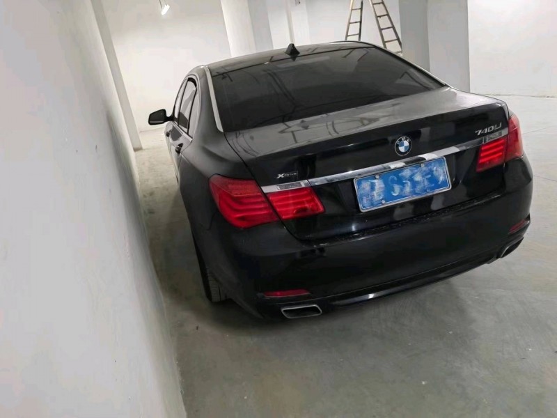 龍巖10年寶馬7系8