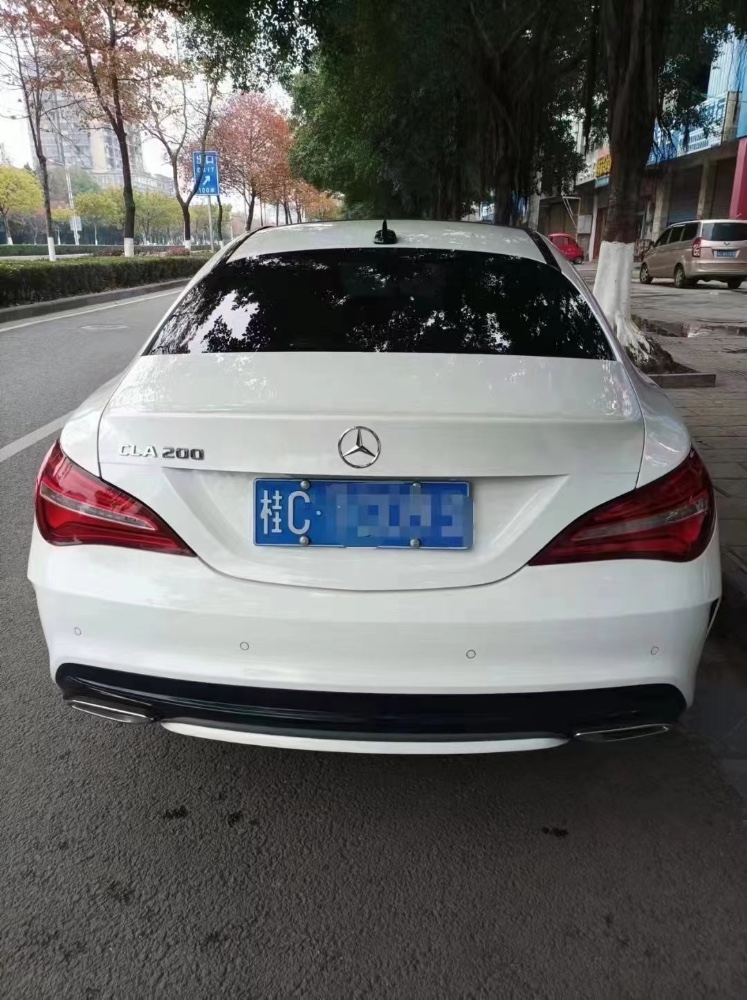 南寧18年奔馳CLA4