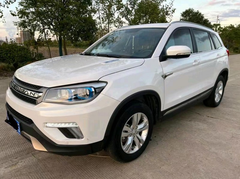 鹽城17年長安汽車CS753