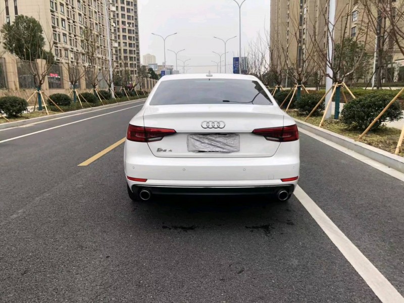 蘇州17年奧迪A4L9