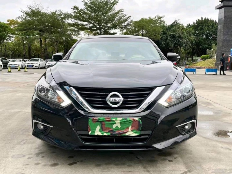 東莞17年日產天籟1