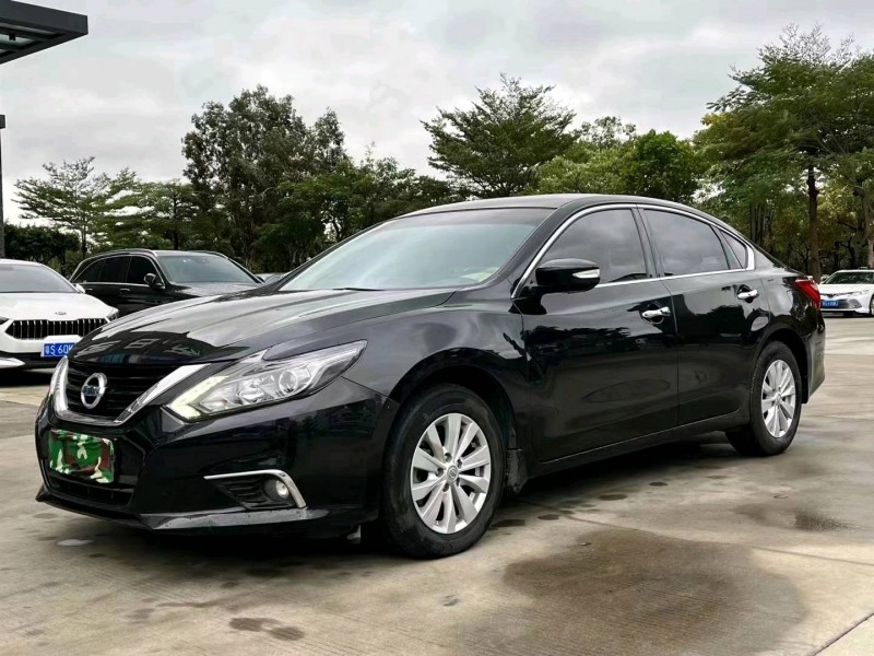 東莞17年日產天籟3