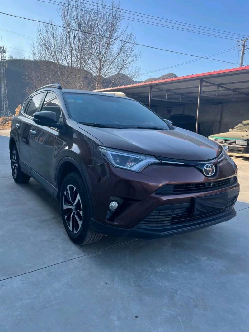 承德17年豐田RAV4榮放2
