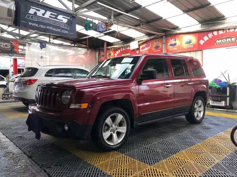 淄博13年Jeep自由客2