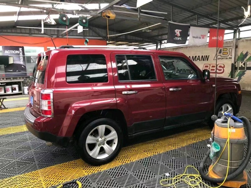 淄博13年Jeep自由客8