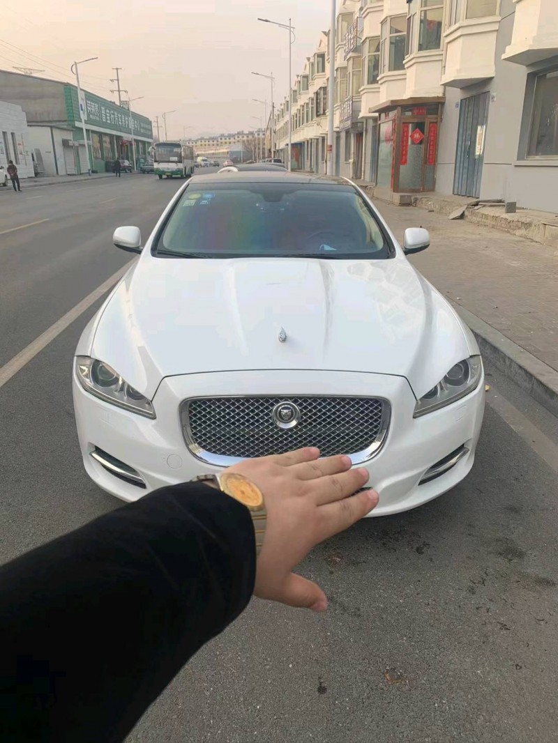 大同13年捷豹XJ9
