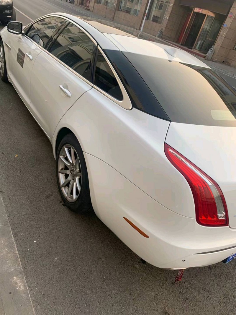 大同13年捷豹XJ6