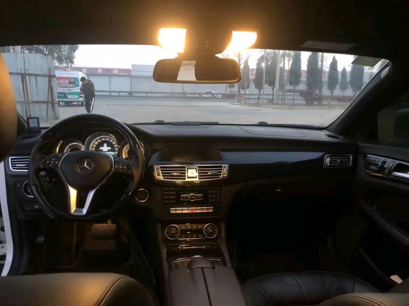 徐州14年奔驰CLS6