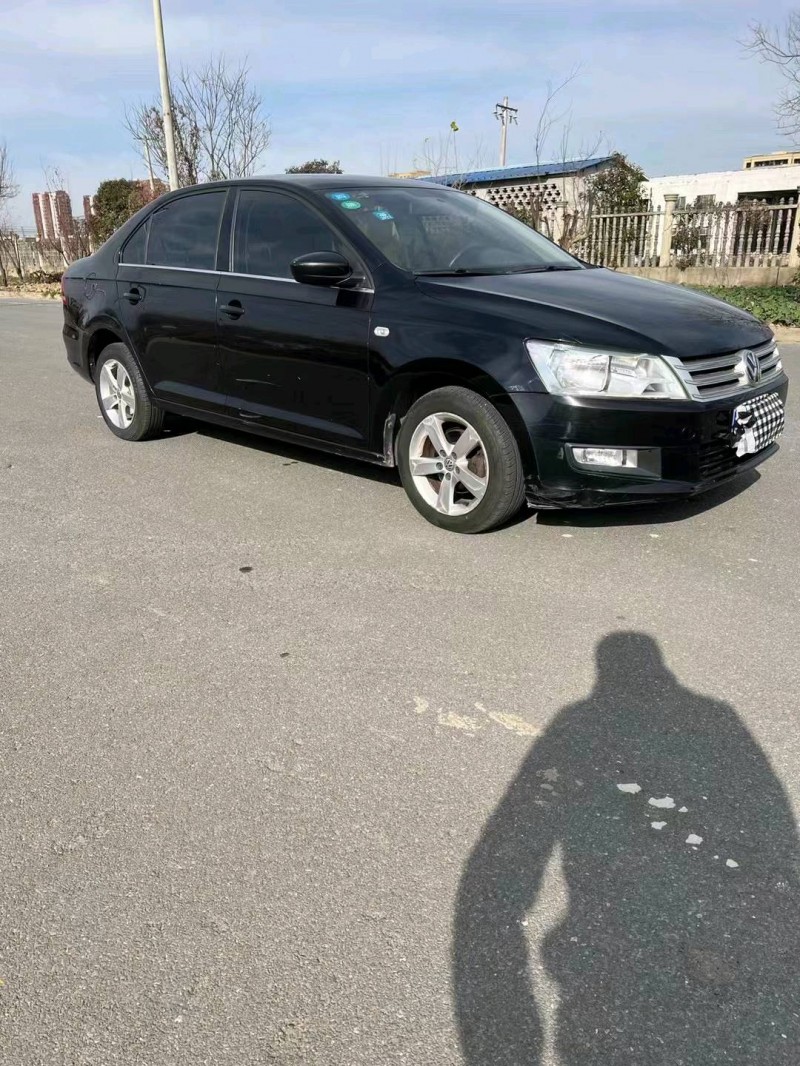 徐州16年大众桑塔纳3