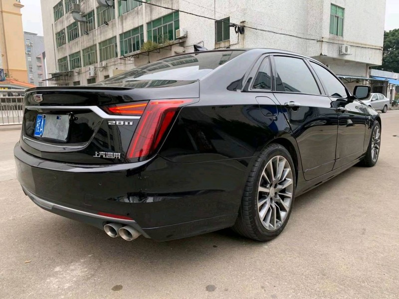 中山20年凱迪拉克CT65