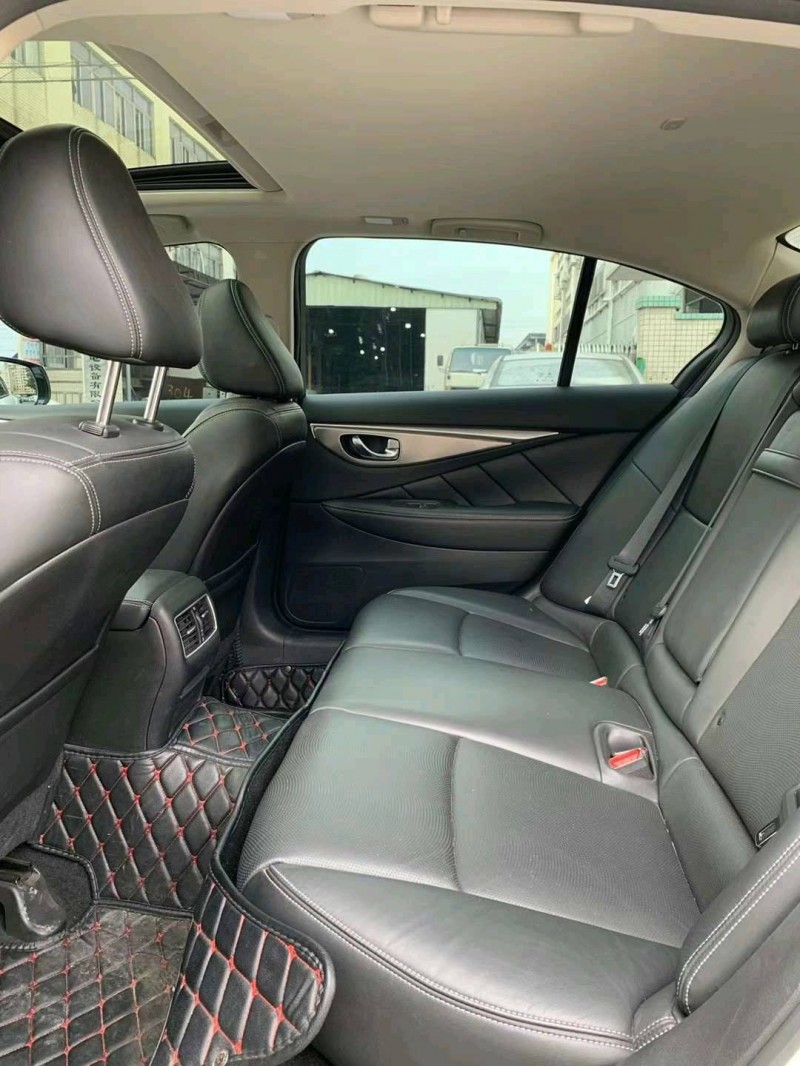 中山18年英菲尼迪Q50L6