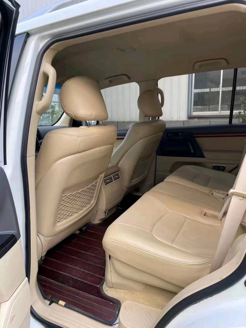 徐州17年丰田兰德酷路泽5