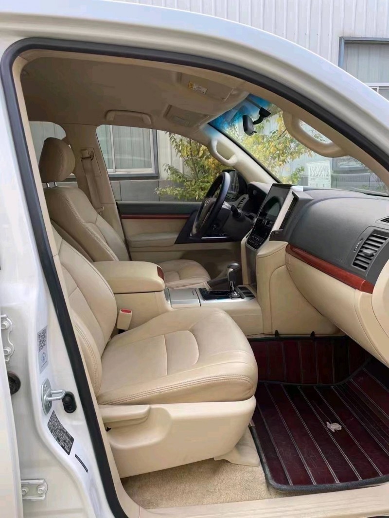 徐州17年丰田兰德酷路泽6