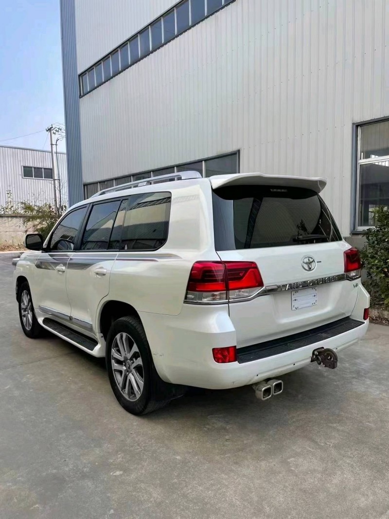 徐州17年丰田兰德酷路泽8