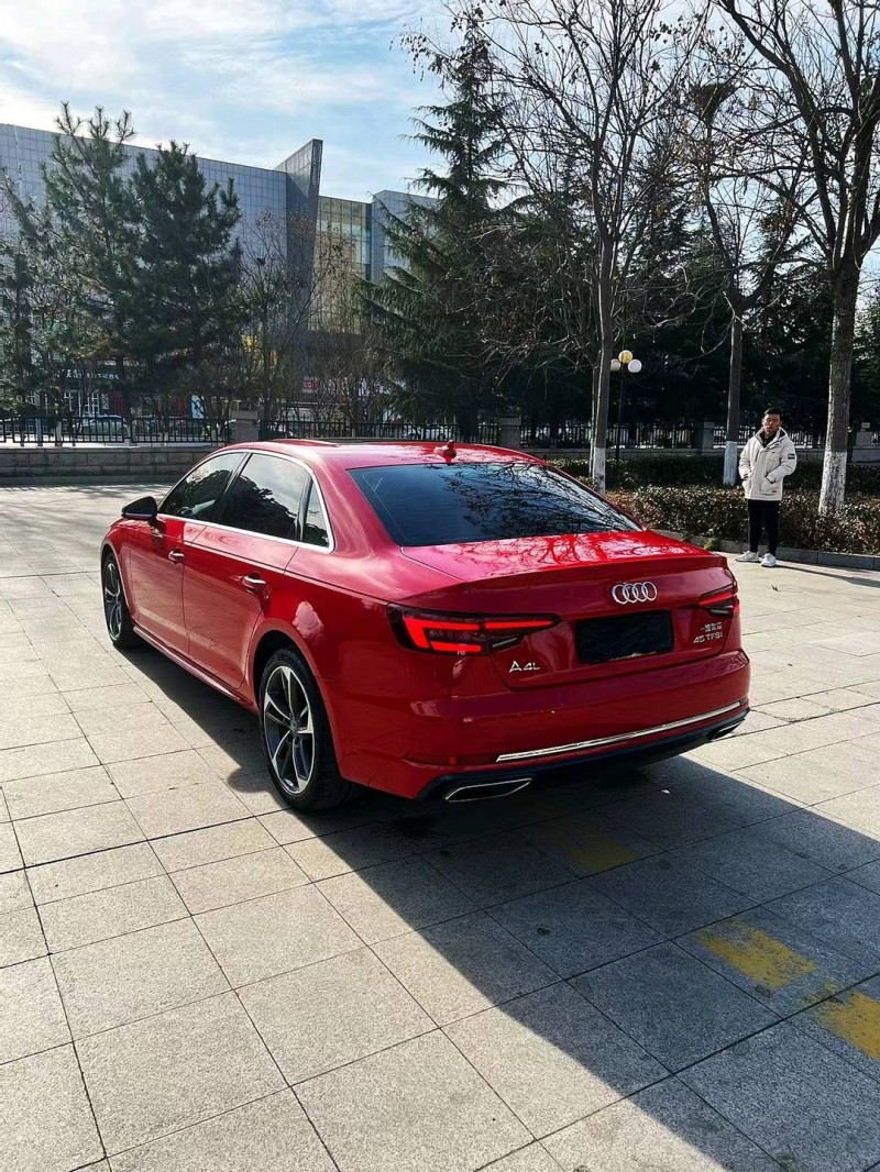 煙臺19年奧迪A4L9