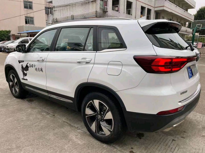 中山19年長安汽車CS755