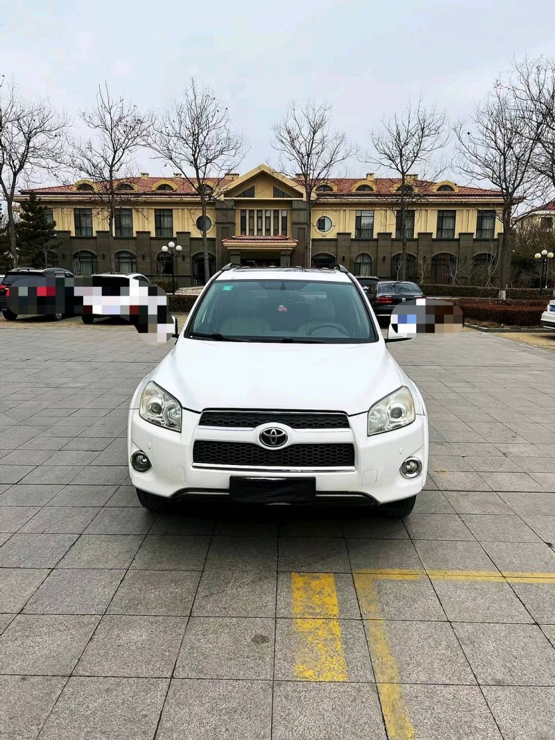 煙臺11年豐田RAV41