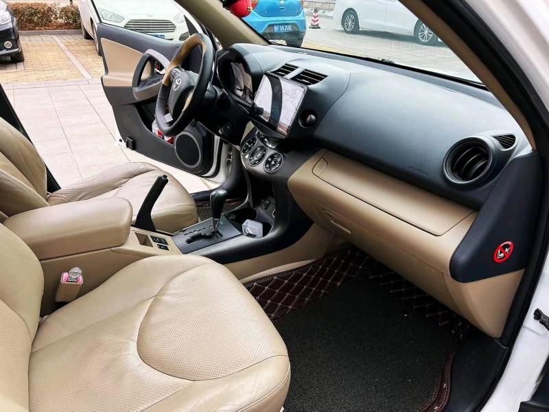 煙臺11年豐田RAV45
