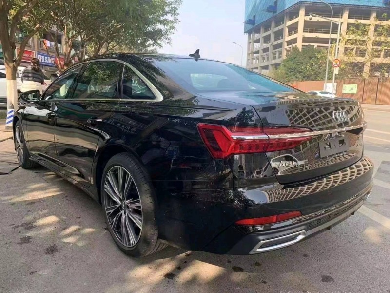 重慶21年奧迪A6L8