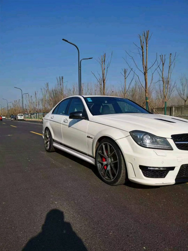青島15年奔馳AMG C2
