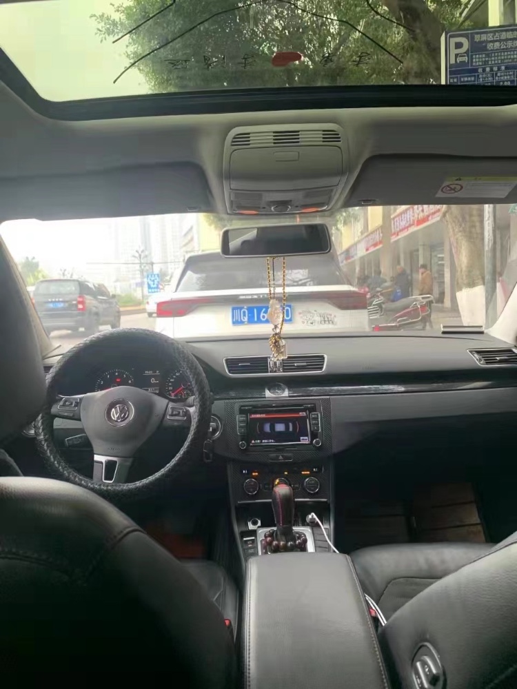 成都14年大眾邁騰8