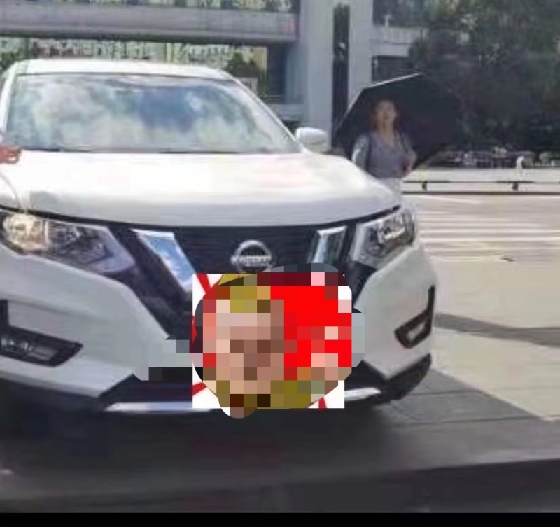 重慶20年日產奇駿1