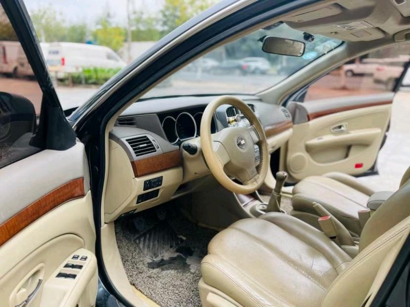 東莞12年日產軒逸5