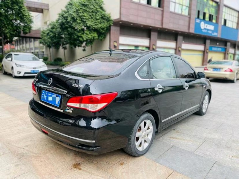 東莞12年日產軒逸8