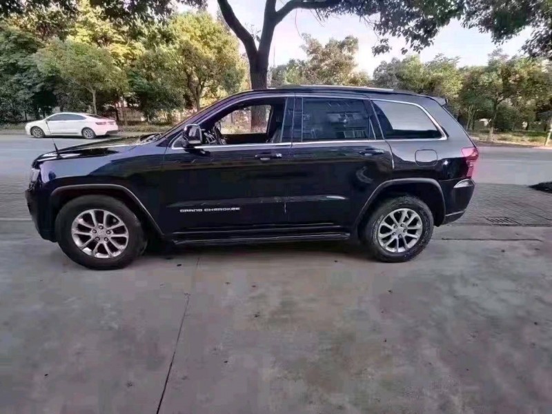 北京13年Jeep大切諾基4