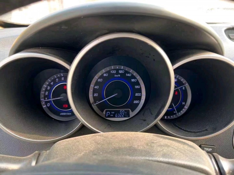 北京16年長安汽車逸動7