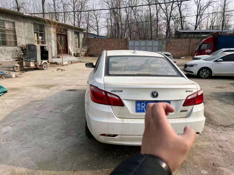 北京16年長安汽車逸動9