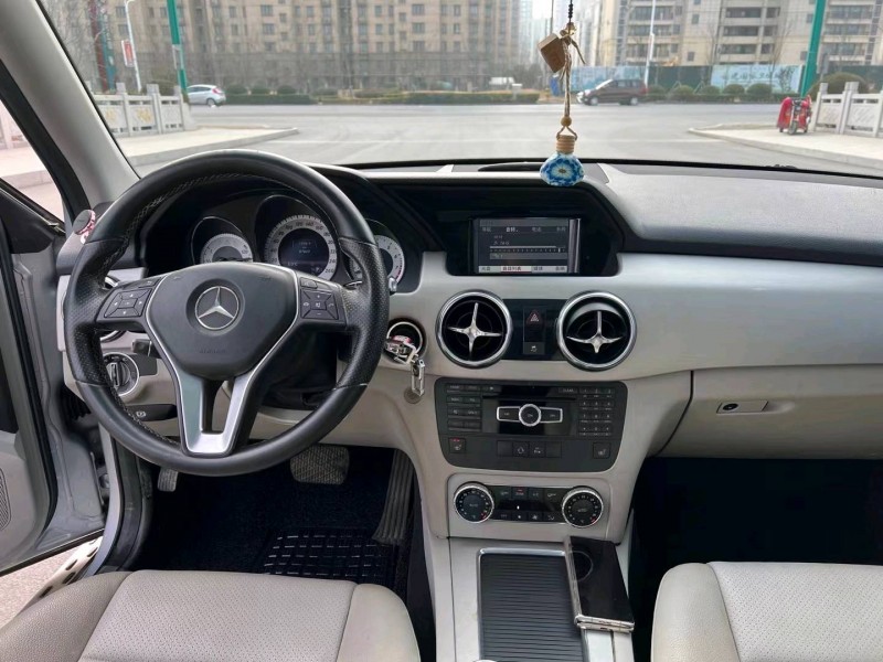 徐州13年奔驰GLK7