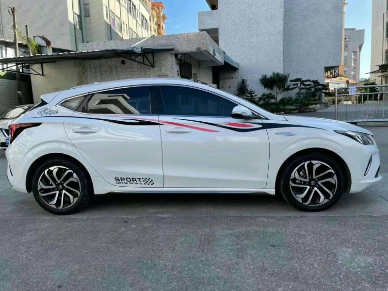 中山18年長安汽車逸動2