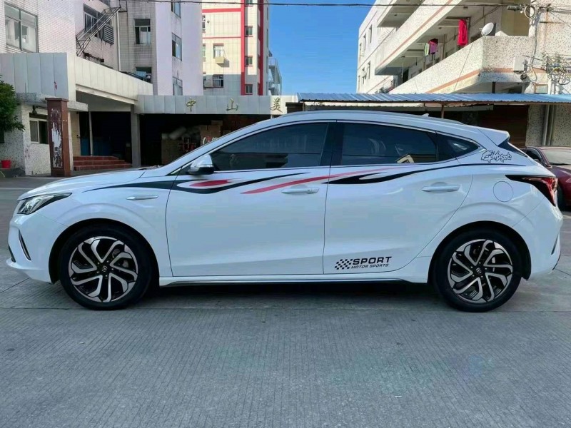 中山18年長安汽車逸動3