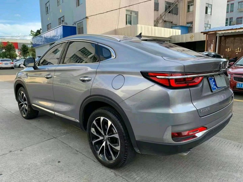 中山20年長安汽車CS856