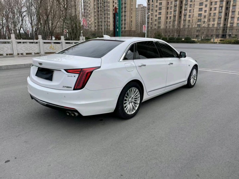 徐州19年凱迪拉克CT66