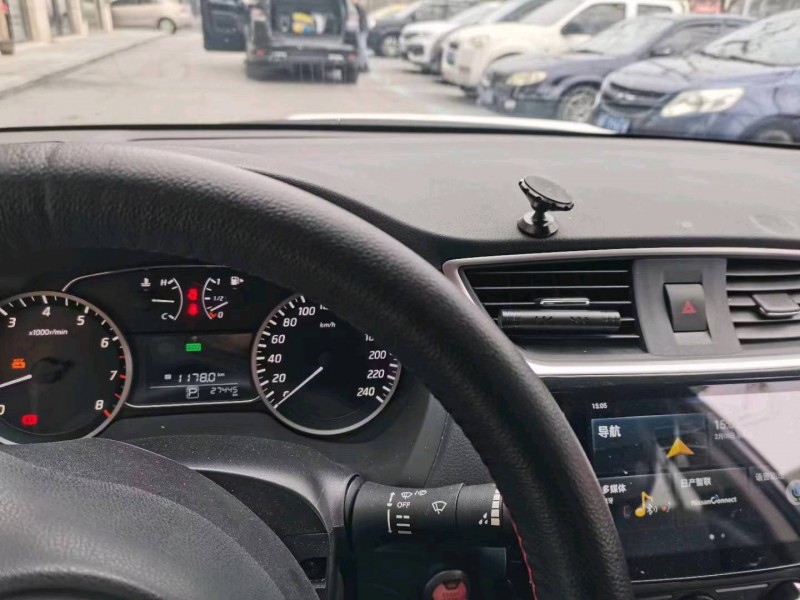 常德19年日產軒逸4