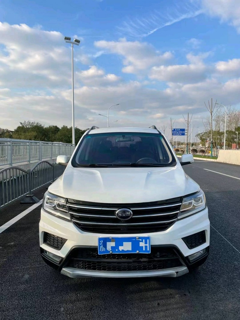 上海20年SWM斯威汽車X31