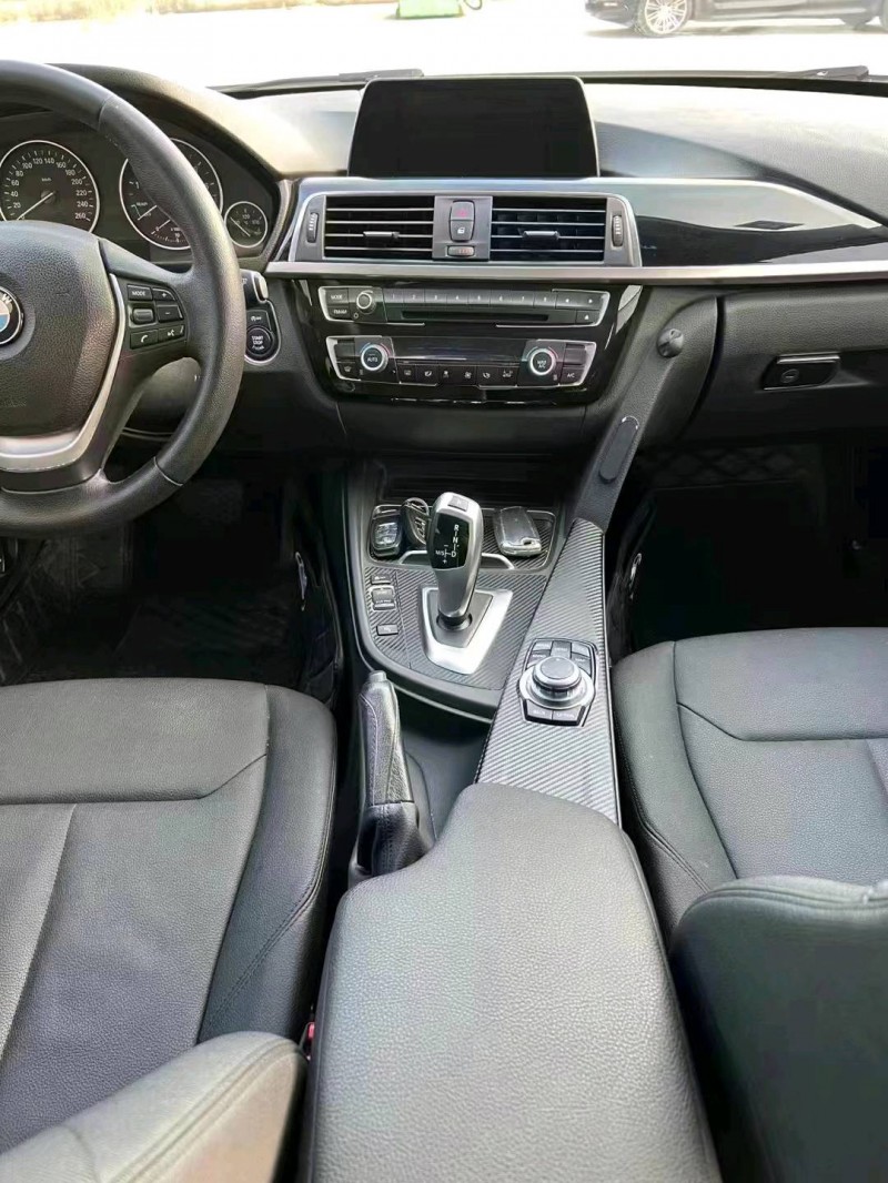 北京16年宝马3系6