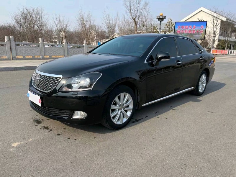 徐州13年丰田皇冠2