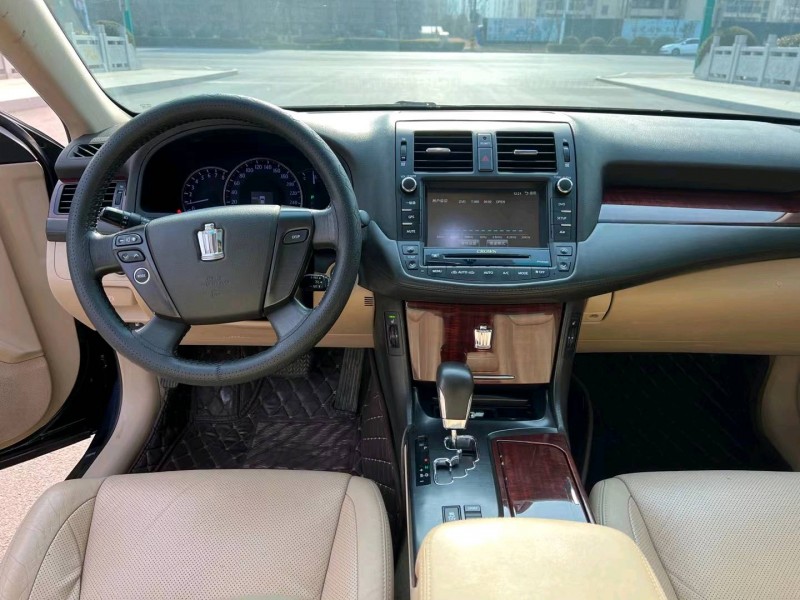 徐州13年丰田皇冠7