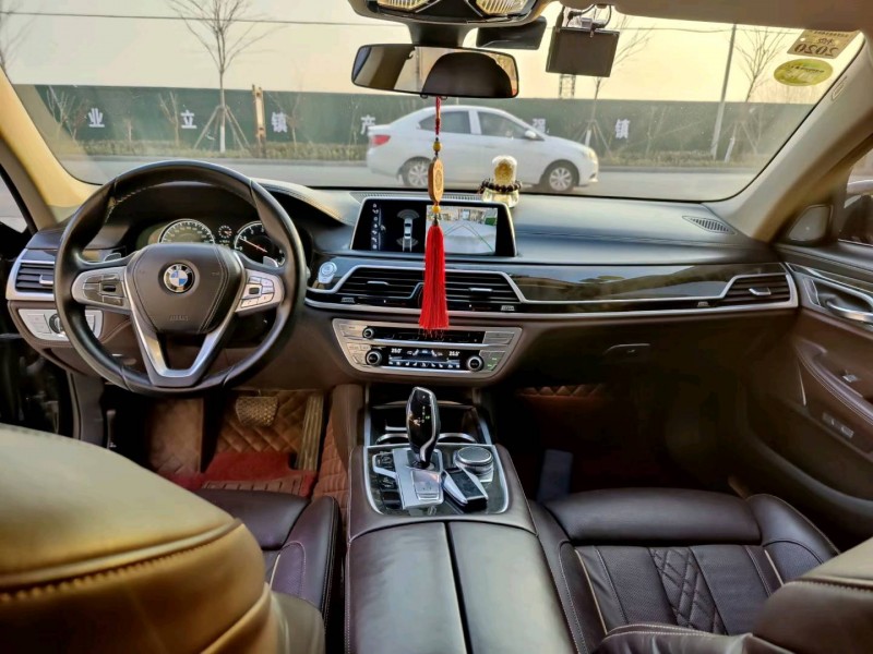 徐州16年宝马7系8