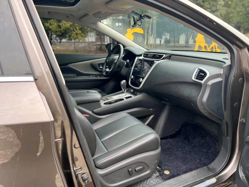 上饒19年日產樓蘭8